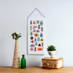 Набор для вышивания Anchor: панно "Bugs &amp; Moths" 37*16см, дизайнер Maggie Magoo, MEZ Венгрия, DCX004
